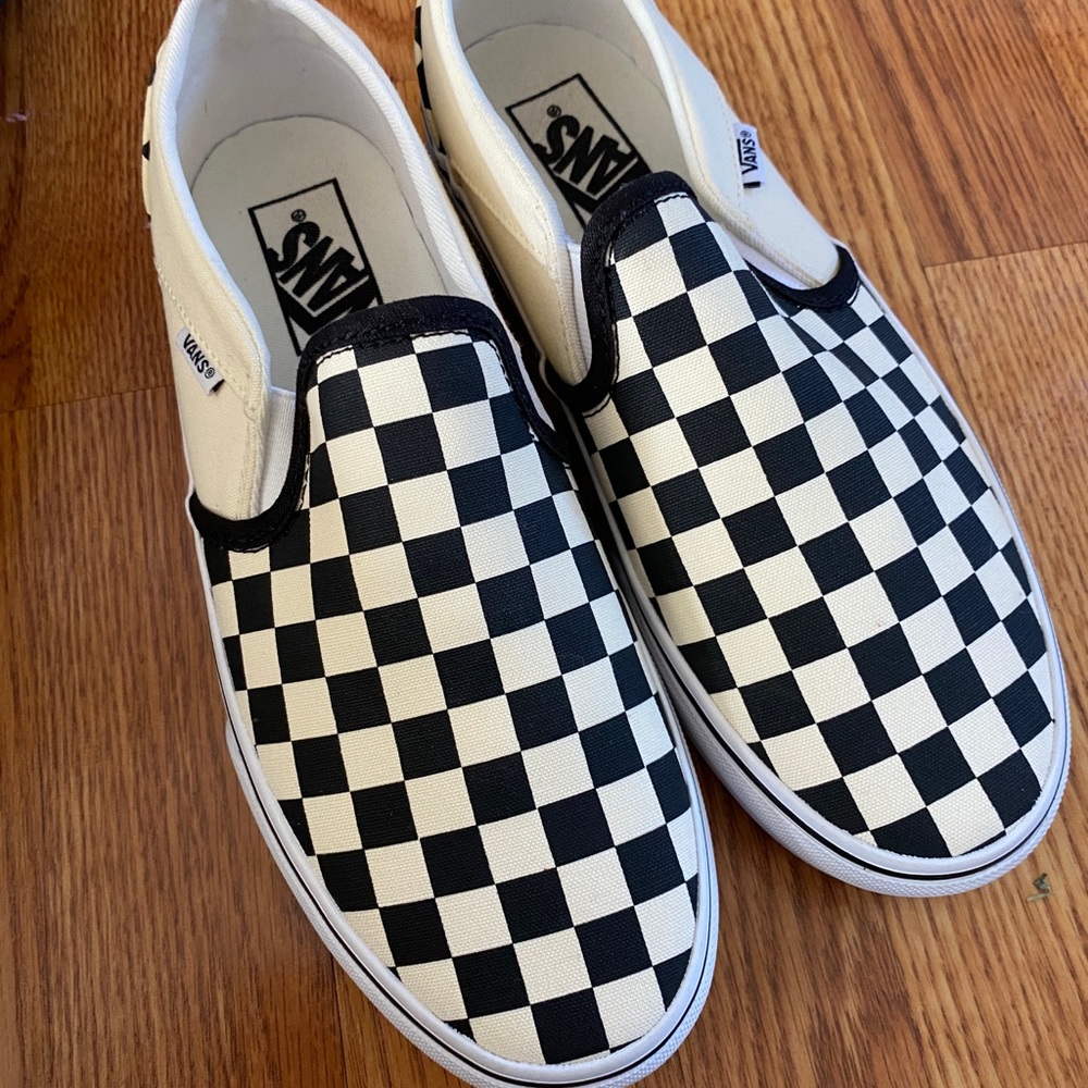 NWOT Womens Vans